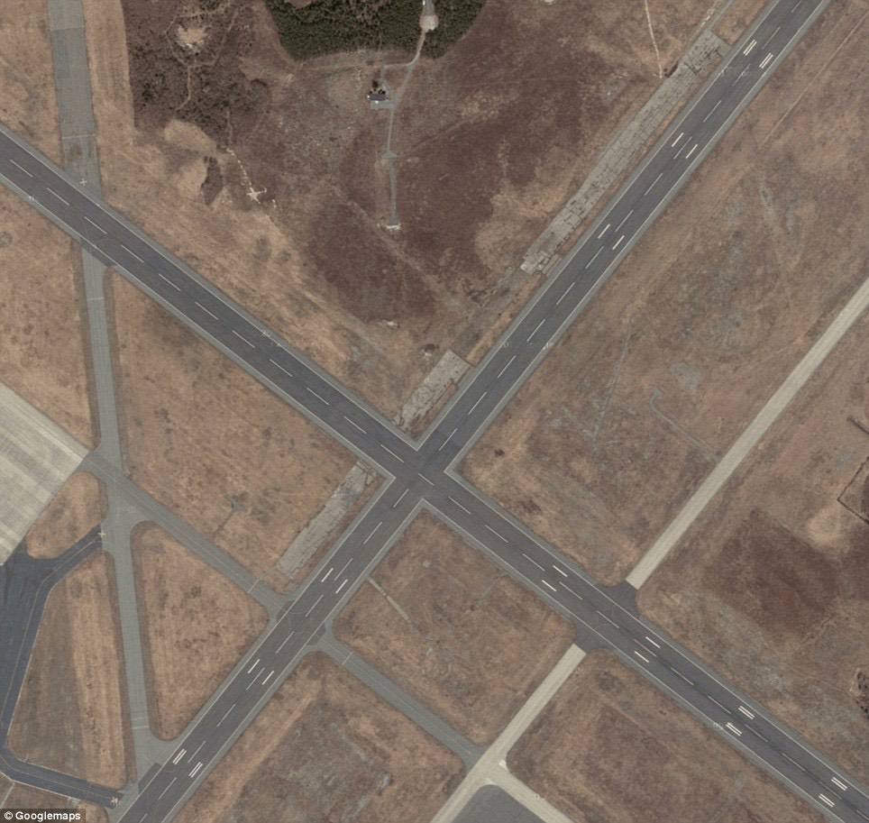 17. article-2524082-1A1B2E5A00000578-111_964x913