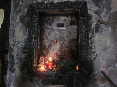 Pic 4. Inside the House of Trade Unions in the first days after the fire, 0702452_8734004